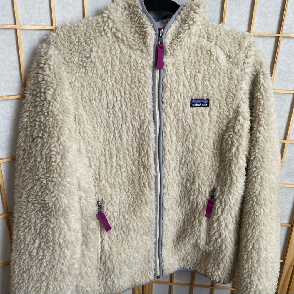 Patagonia Off-White Fleece Hooded & Lined Jacket with Purple Trim Zipper Pockets